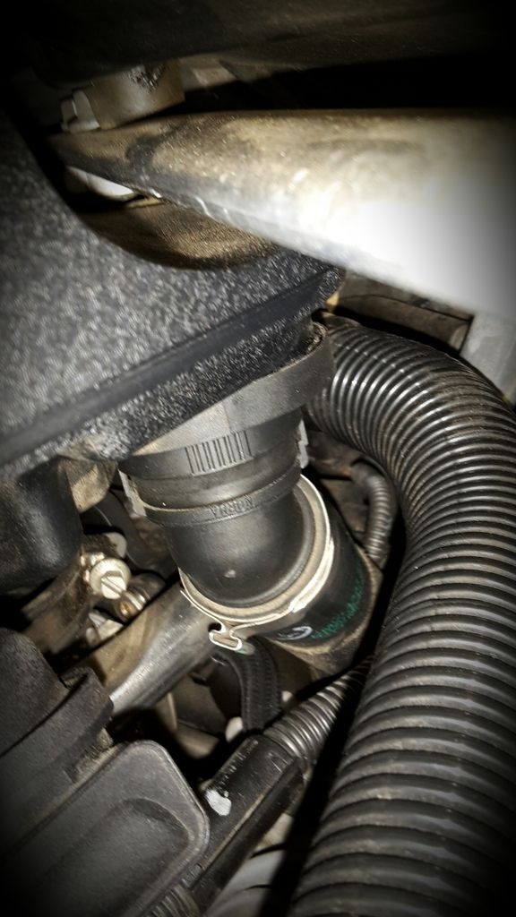 DIY Replace Fuel Tank Breather Valve (Fix for bouncing idle at fuel